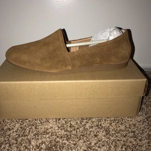 NEW! Women’s LuckyBrand Brettany suede size 9!